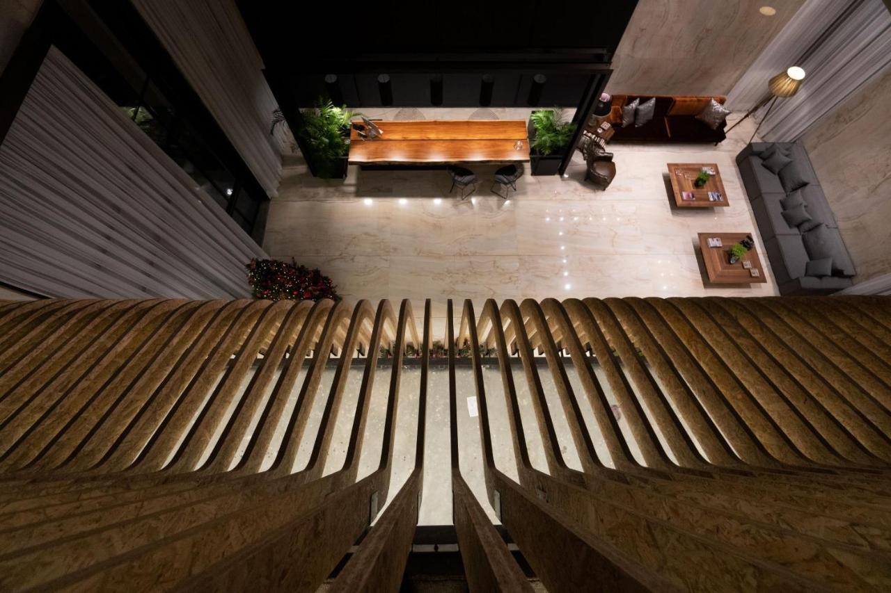 Votre Hotel